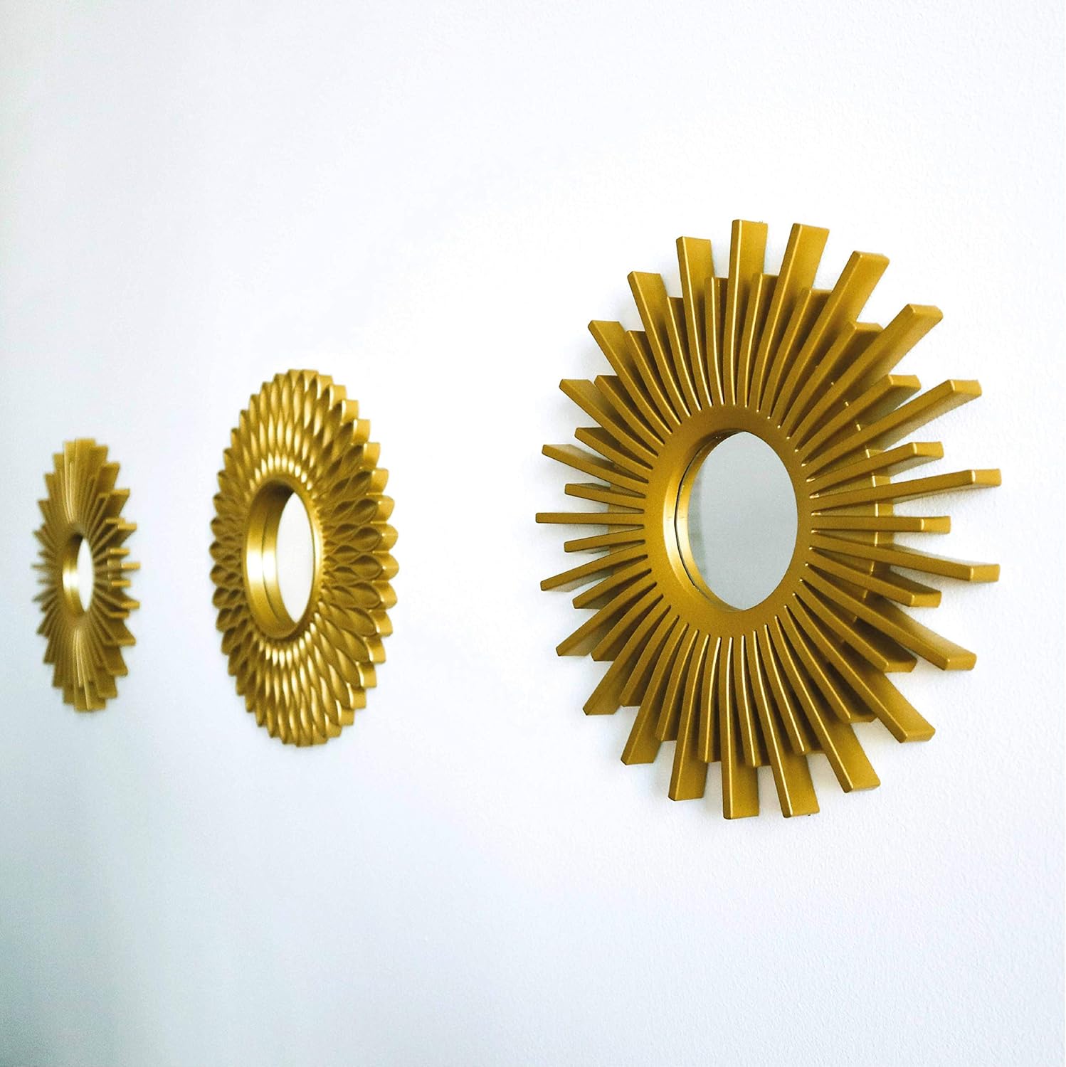 Wall Mirrors Pack of 3 Round Gold Mirrors for Living Room